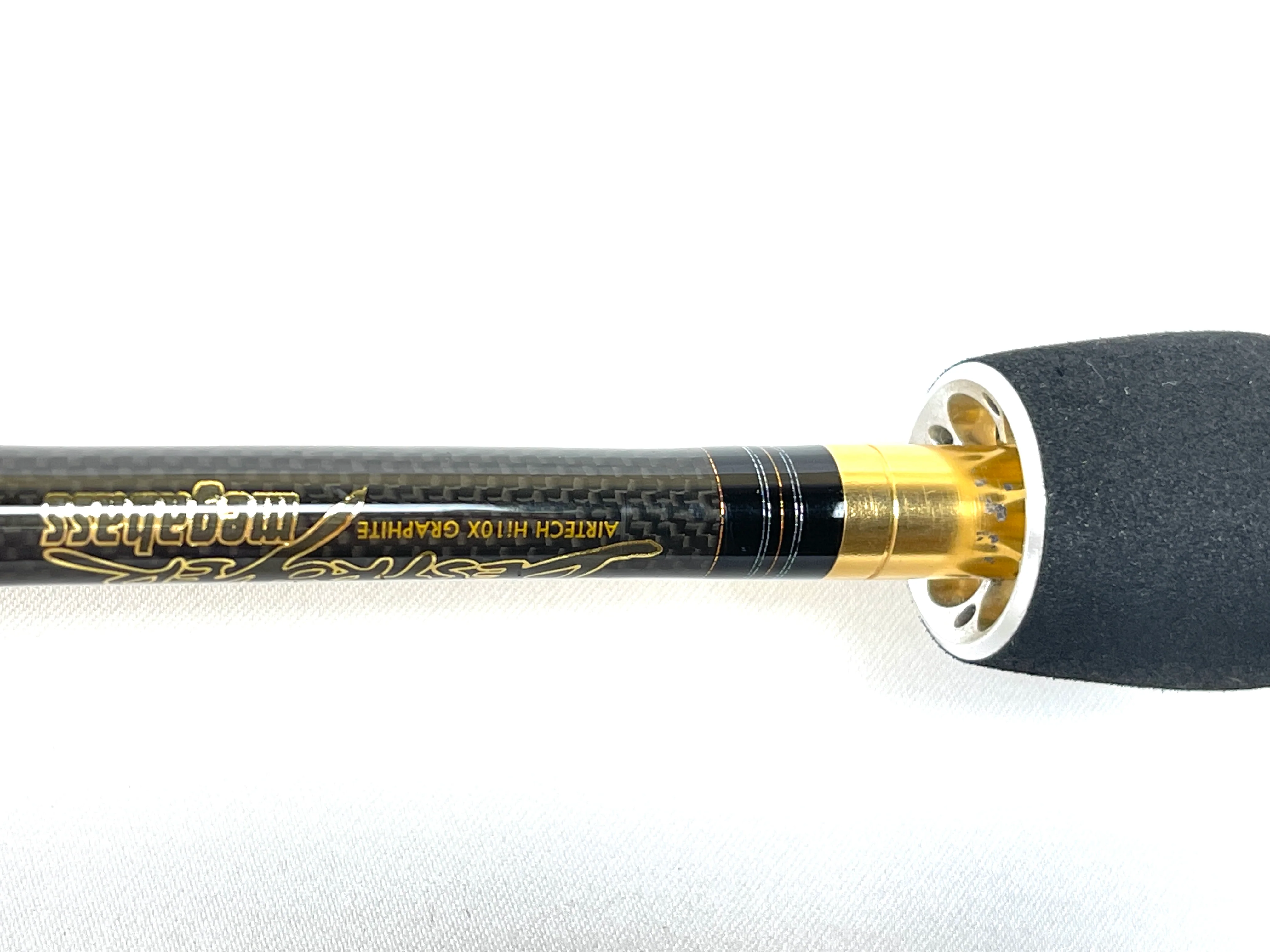 Used Megabass Destroyer Hi-10X Baitcasting F4-66X Cyclone - Image 7