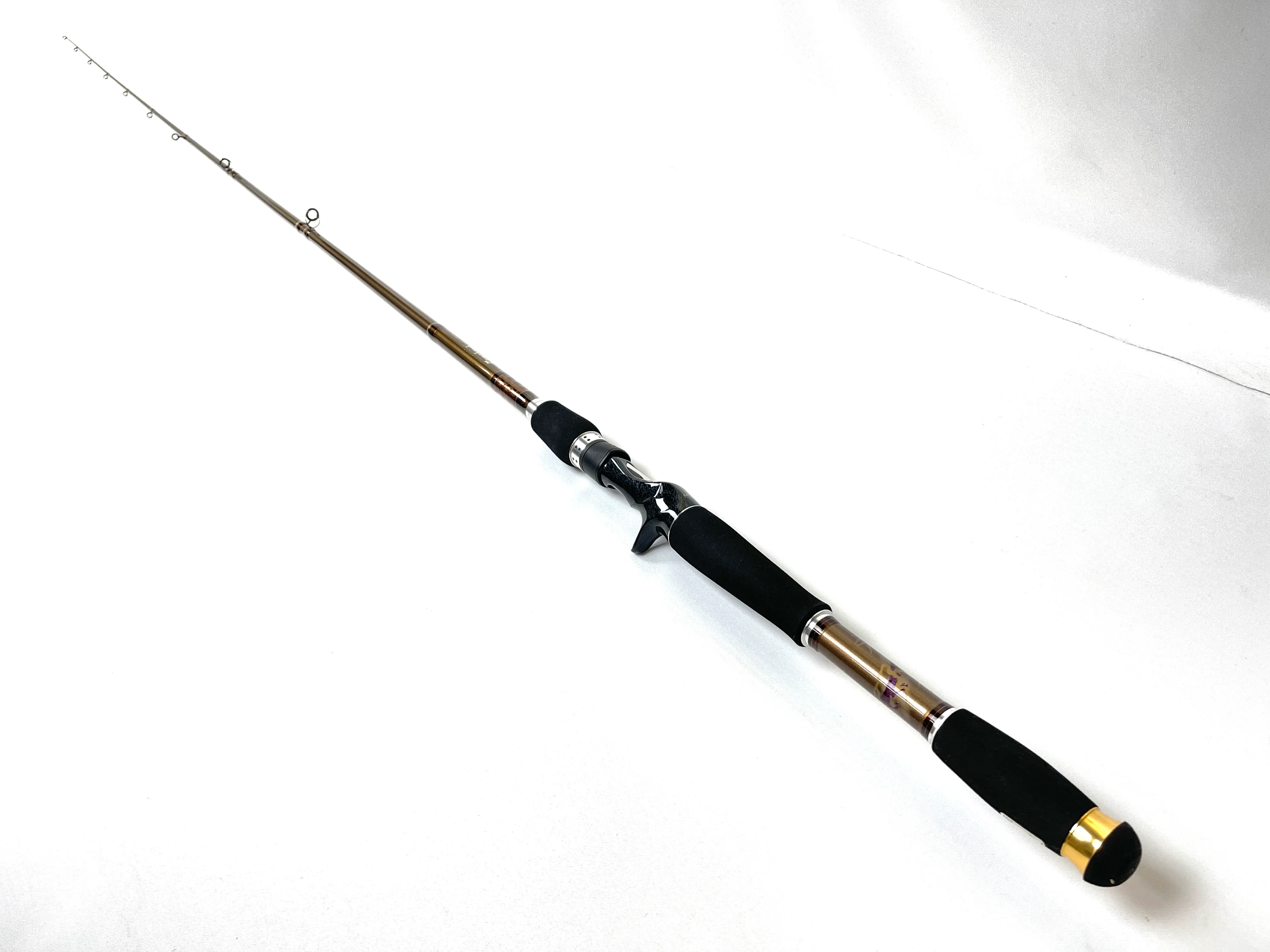 Used Megabass Tomahawk GT3 Baitcasting F4-610GT3 Shiryu - Image 3