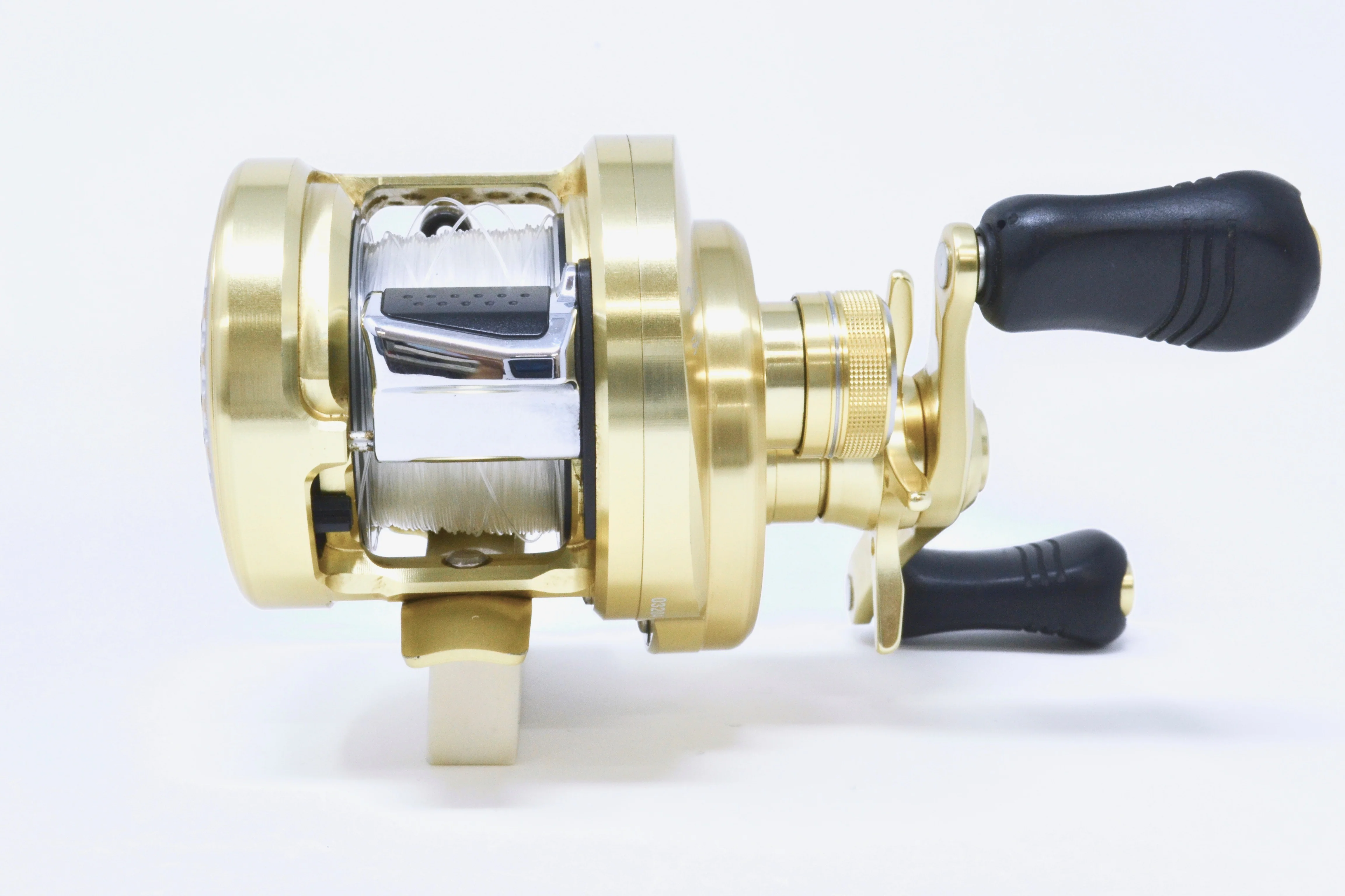 Used Shimano 14 Calcutta Conquest 200 Right